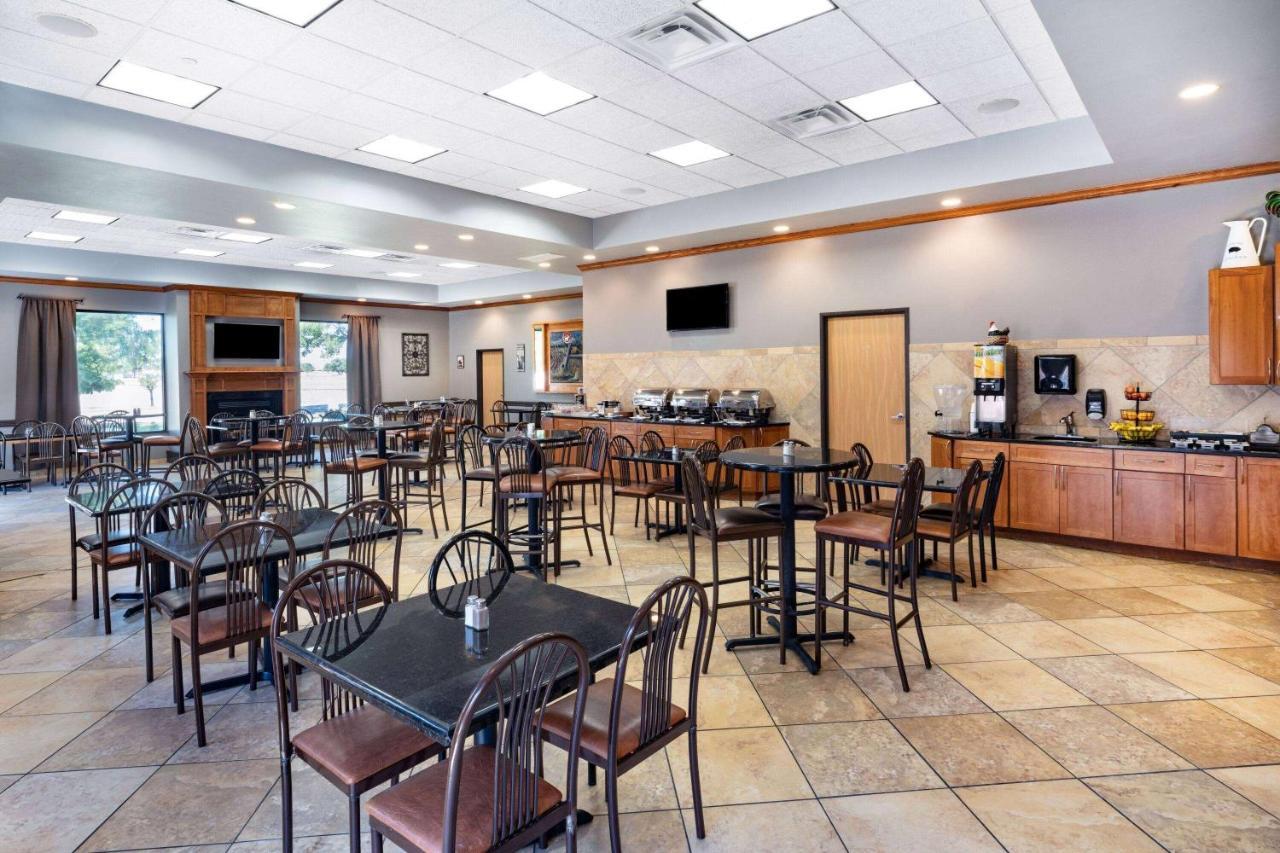 Americinn By Wyndham Aberdeen Event Center Extérieur photo